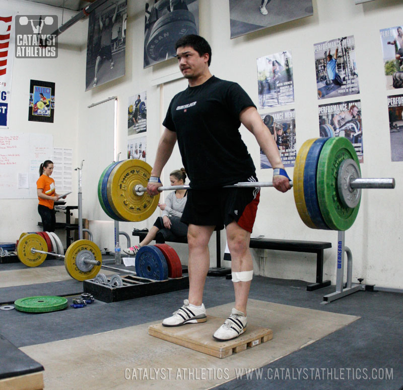 Steve halting deadlift  - Olympic Weightlifting, strength, conditioning, fitness, nutrition - Catalyst Athletics 