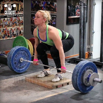 Chelsea clean pull on riser - Olympic Weightlifting, strength, conditioning, fitness, nutrition - Catalyst Athletics