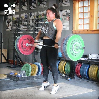 Laura clean pull - Olympic Weightlifting, strength, conditioning, fitness, nutrition - Catalyst Athletics